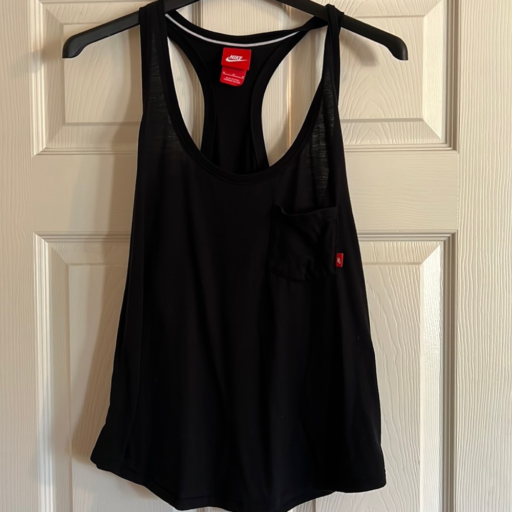 Bundle of 2 Nike tank tops
